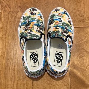 Vans Aloha Print Classic Slip Ons (Size US Mens 4.0 / Womens 5.5).  New!